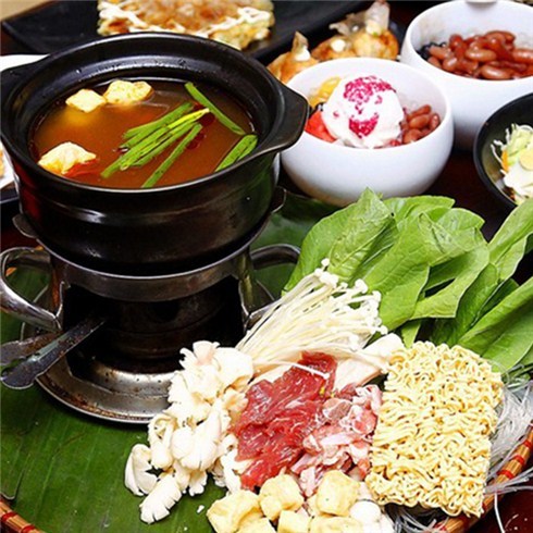 Set lẩu và món ăn Nhật cho gia đình tại NH Deli Times City